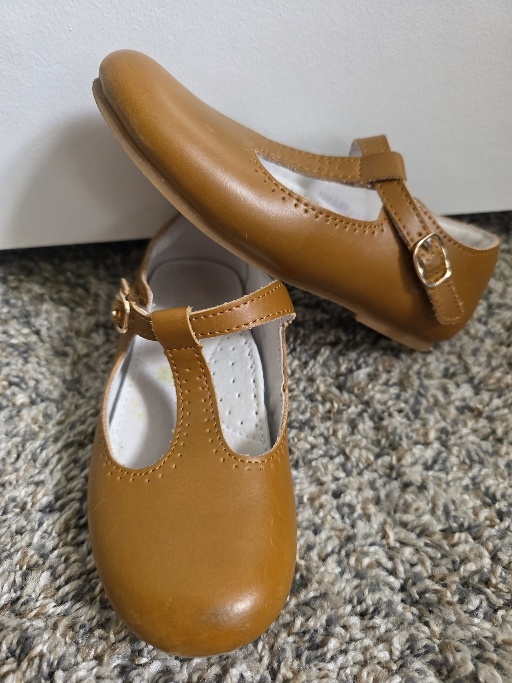 L'Amour Kids Tan Mary Jane Dress Shoes with Buckle, Size 12